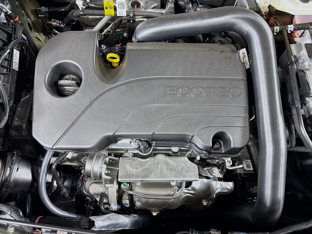 Used 2026 Chevrolet Equinox RS w/ Safety and Technology Package AWD/4WD image 32