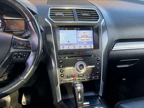 Used 2017 Ford Explorer Sport w/ Equipment Group 401A image 7