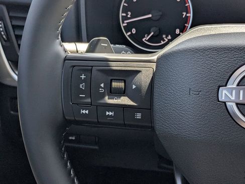 Used 2026 Nissan Rogue SV image 22