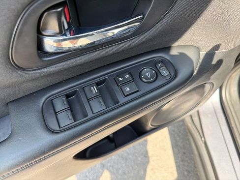 Used 2022 Honda HR-V LX image 17