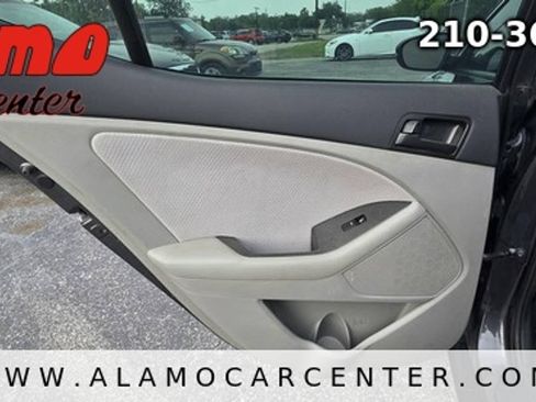 Used 2011 Kia Optima LX FWD image 27