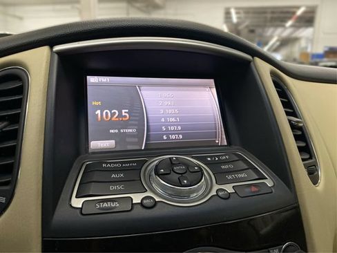 Used 2016 INFINITI QX50 2WD image 31