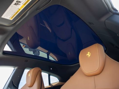 Used 2025 Ferrari Purosangue AWD/4WD image 19
