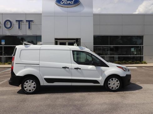 Used 2022 Ford Transit Connect XL FWD image 16
