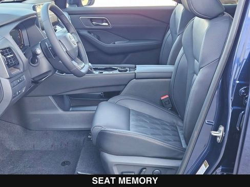 New 2026 Nissan Rogue Platinum w/ Platinum Premium Package AWD/4WD image 11