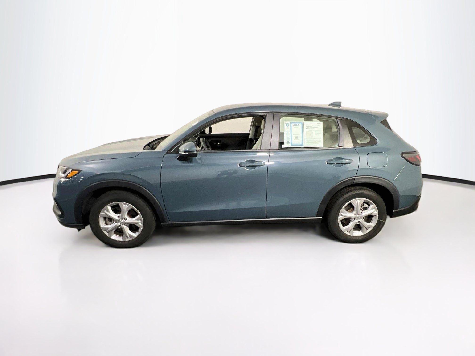 Used 2025 Honda HR-V LX image 8