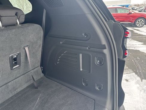 Certified 2025 GMC Acadia Elevation image 39