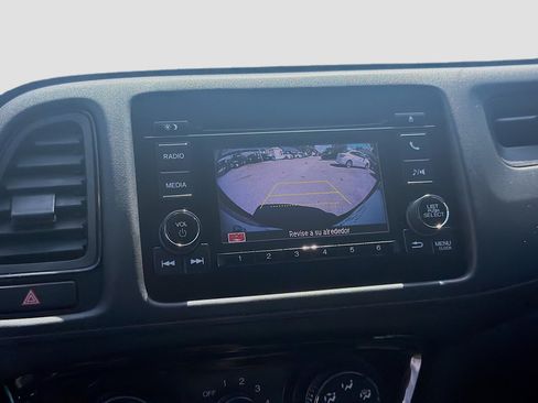 Used 2022 Honda HR-V LX image 13