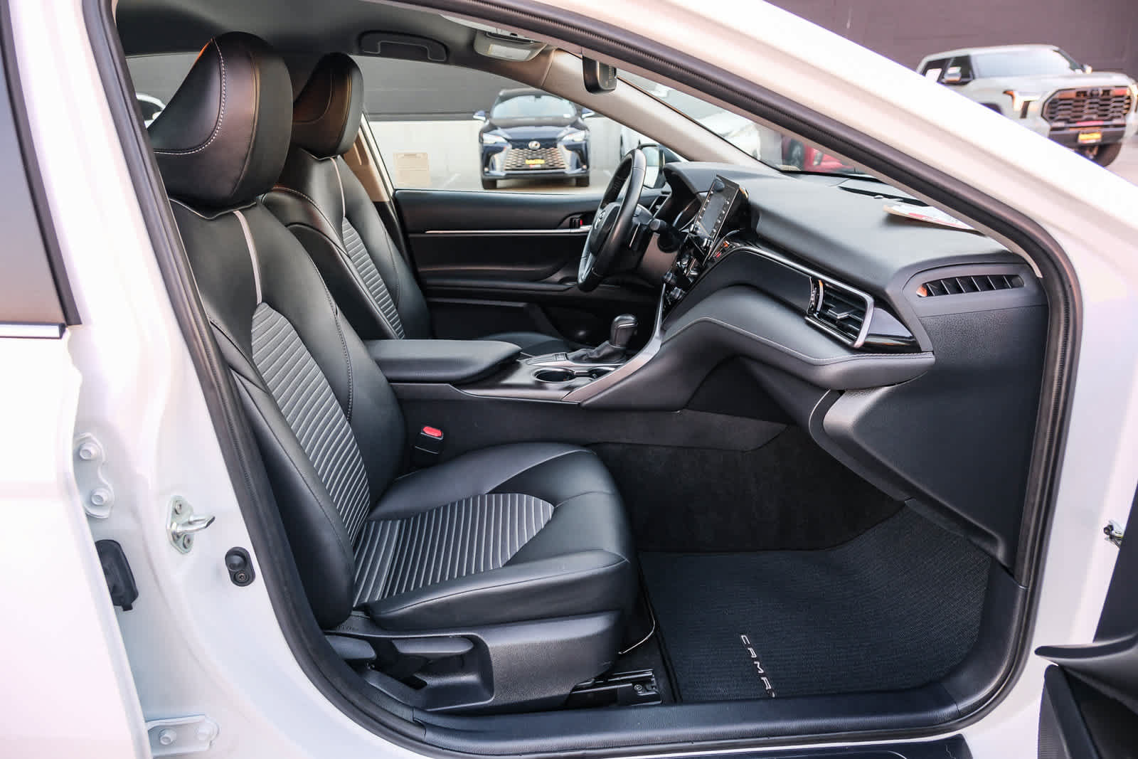Certified 2024 Toyota Camry SE w/ Convenience Package FWD image 18