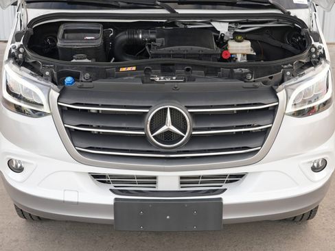 Used 2021 Mercedes-Benz Sprinter 3500 w/ Acoustic Package image 8