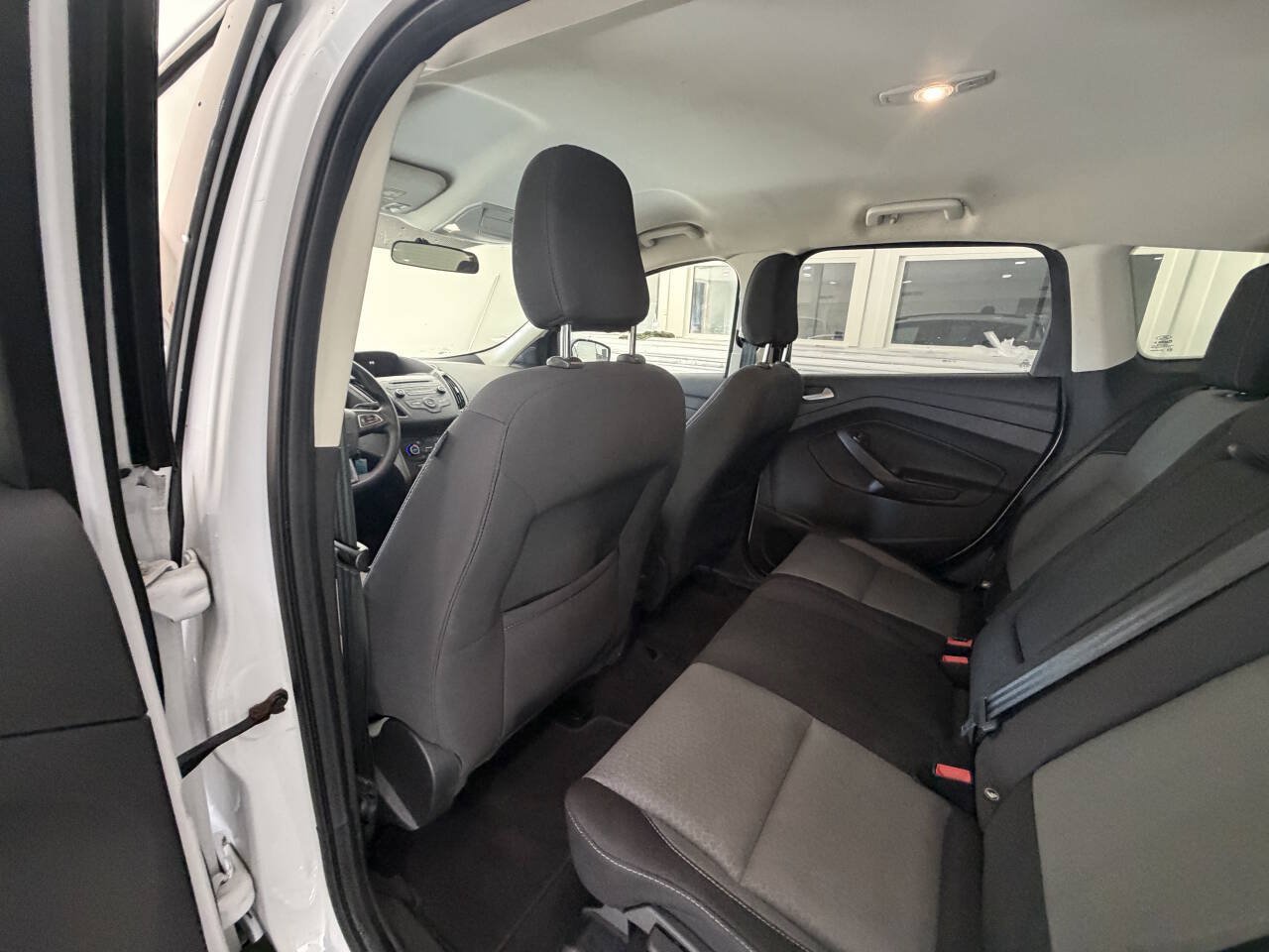 Used 2018 Ford Escape SE AWD/4WD image 14