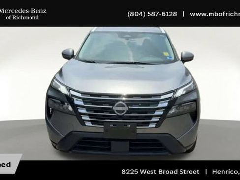 Used 2025 Nissan Rogue SV w/ SV Premium Package AWD/4WD image 5