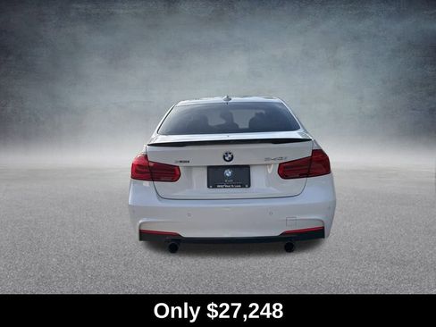 Used 2018 BMW 340i xDrive Sedan w/ Premium Package image 4