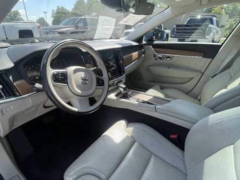 Used 2018 Volvo S90 T6 Inscription w/ Convenience Package AWD/4WD image 12