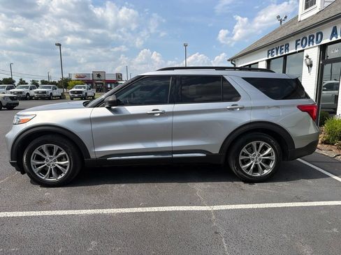 Certified 2020 Ford Explorer XLT w/ Equipment Group 202A RWD image 2
