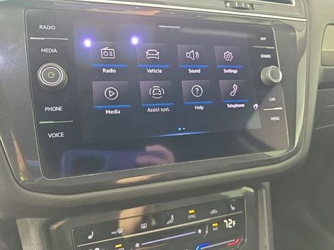 Used 2022 Volkswagen Tiguan SE image 18
