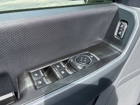 Used 2023 Ford F150 XLT AWD/4WD image 12