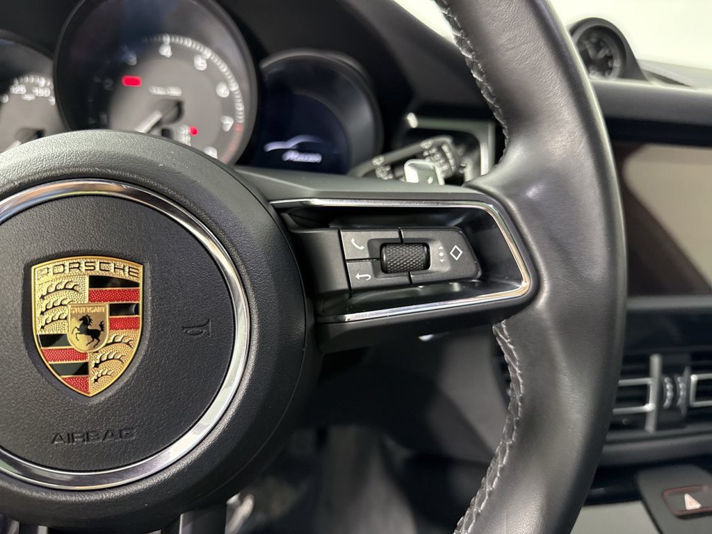 Certified 2024 Porsche Macan w/ Premium Plus Package AWD/4WD image 38