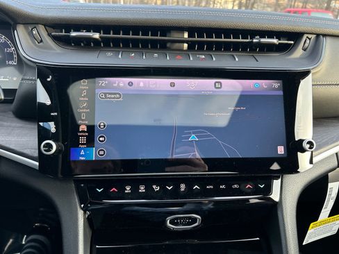 New 2026 Jeep Grand Cherokee Altitude AWD/4WD image 19