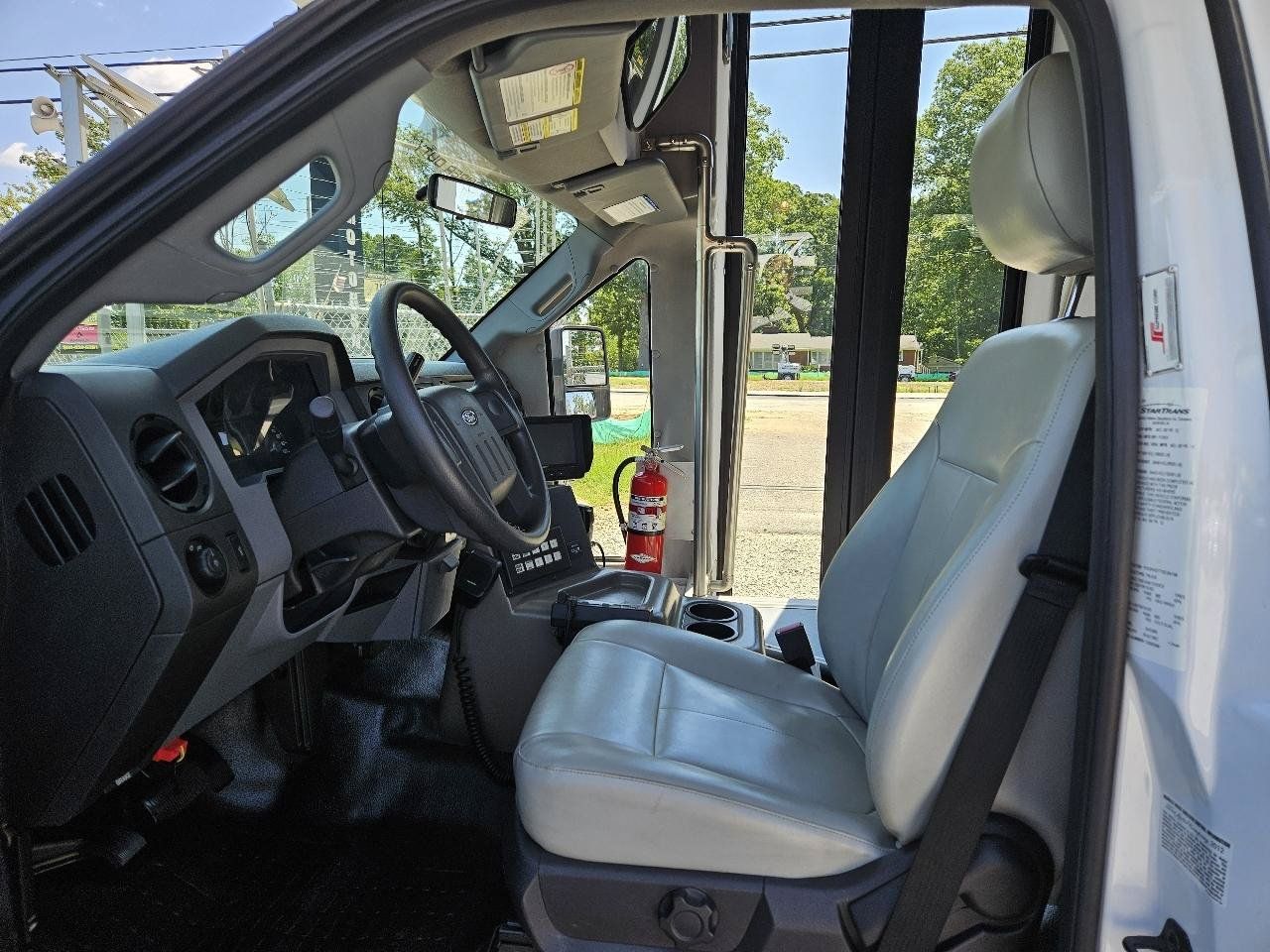 Used 2012 Ford F450 XL w/ PWR Equipment Group RWD image 10