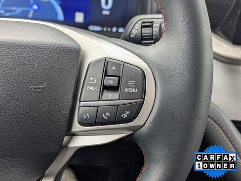 Certified 2025 Ford Explorer Active image 32