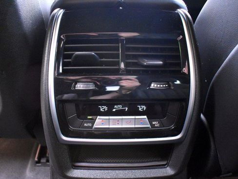 Used 2020 BMW X7 xDrive40i w/ M Sport Package AWD/4WD image 36