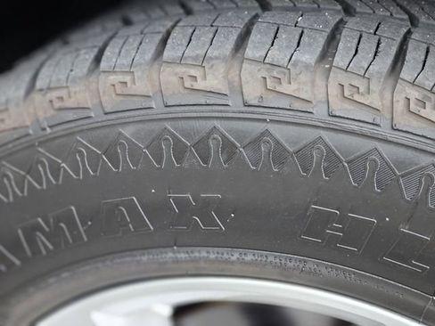 Used 2022 Jeep Grand Cherokee L Laredo w/ Luxury Tech Group I image 11