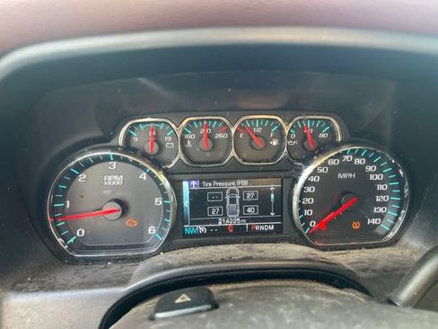 Used 2015 Chevrolet Silverado 1500 High Country w/ High Country Premium Package AWD/4WD image 5