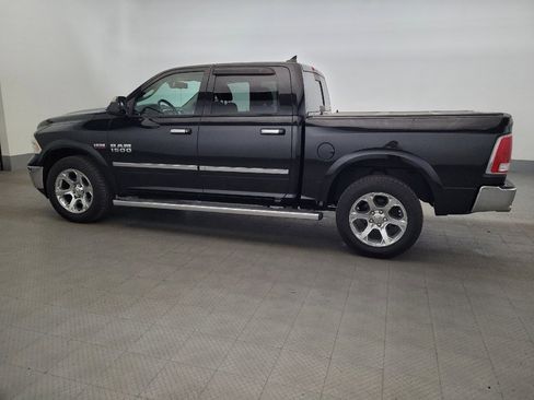 Used 2015 RAM 1500 Laramie w/ Convenience Group AWD/4WD image 3