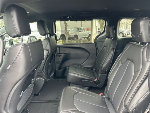 New 2026 Chrysler Pacifica Select w/ S Appearance Package image 56