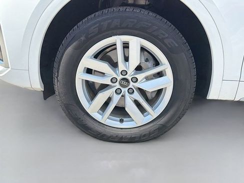 Used 2023 Audi Q5 2.0T Premium w/ Convenience Package AWD/4WD image 41