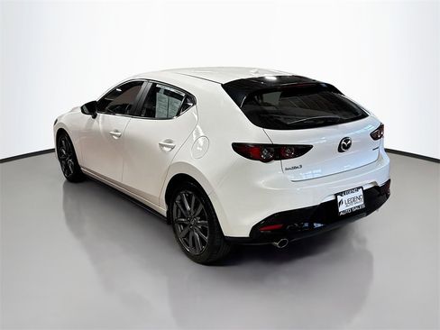 Used 2019 MAZDA MAZDA3 Hatchback w/ Preferred Package image 9