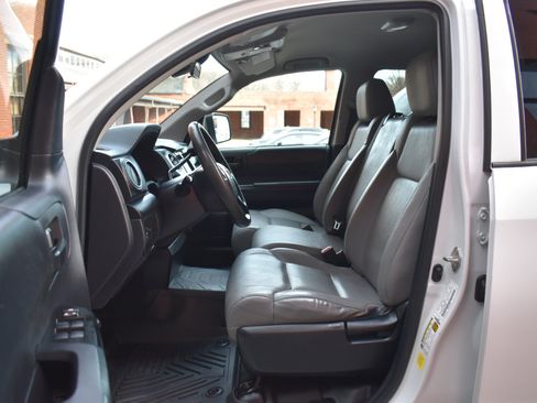 Used 2020 Toyota Tundra SR5 image 12