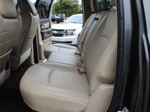 Used 2014 RAM 2500 Laramie w/ Convenience Group image 29