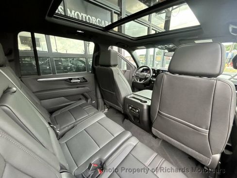 Used 2026 Chevrolet Suburban RST w/ Comfort Package AWD/4WD image 22