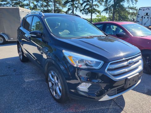 Used 2017 Ford Escape Titanium w/ Equipment Group 301A AWD/4WD image 3