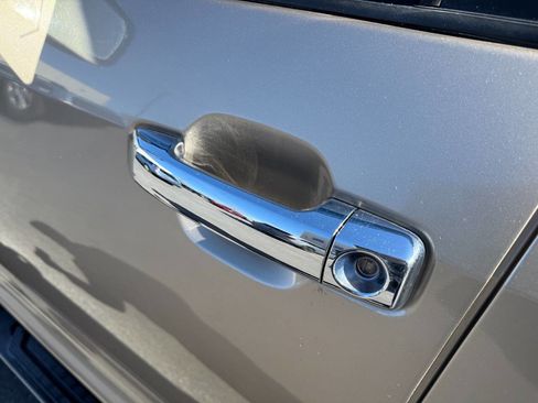 Used 2008 Toyota Sequoia Limited image 27