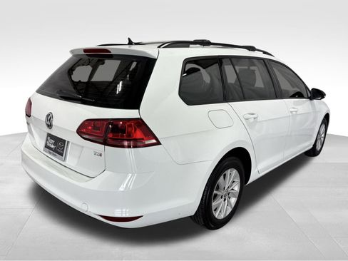 Used 2016 Volkswagen Golf S image 6