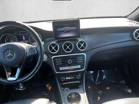 Used 2019 Mercedes-Benz GLA 250 image 8