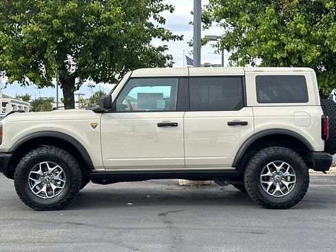Used 2025 Ford Bronco Badlands AWD/4WD image 7