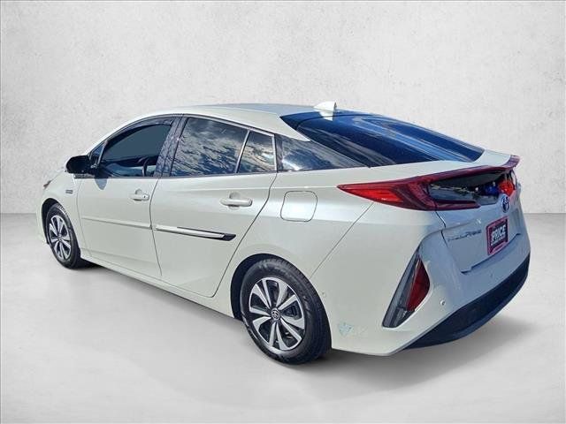 Used 2017 Toyota Prius Prime Advanced w/ Carpet Mat Package FWD image 8