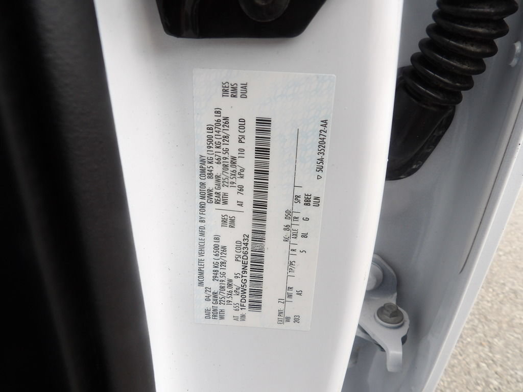 Used 2022 Ford F550 2WD Crew Cab Super Duty w/ Power Equipment Group image 68