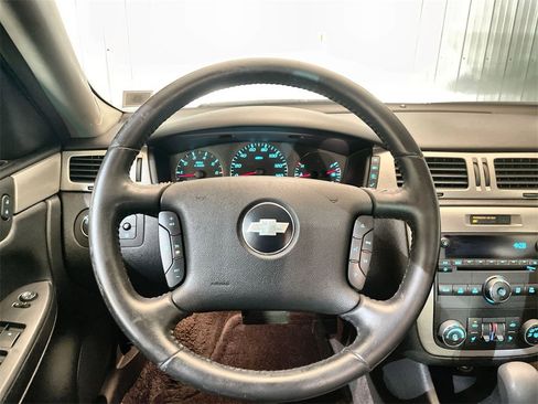 Used 2008 Chevrolet Impala LT w/ Luxury Edition Package image 11