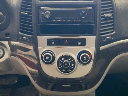 Used 2008 Hyundai Santa Fe GLS FWD image 12
