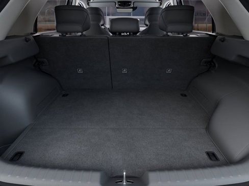 New 2025 Kia Niro SX Touring image 19