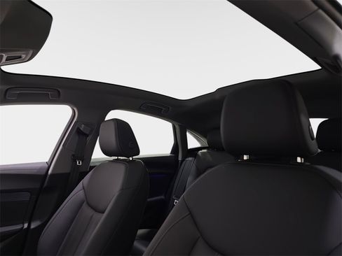 Used 2025 Audi A5 2.0T Premium w/ Convenience Package image 32