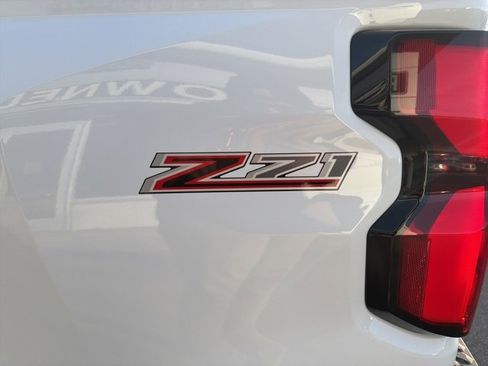 Certified 2024 Chevrolet Colorado Z71 w/ Z71 Convenience Package 2 image 12