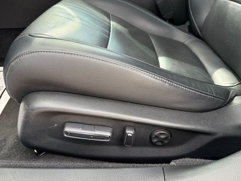 Used 2018 Honda Accord Touring image 13