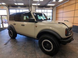 New 2025 Ford Bronco Badlands w/ Sasquatch Package 360° Tour