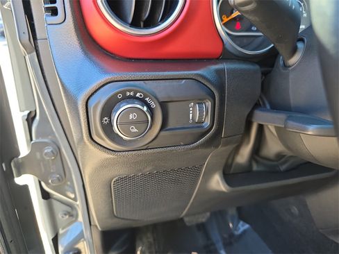 Used 2023 Jeep Gladiator Rubicon w/ LED Lighting Group image 19